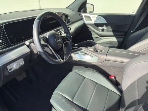 Used 2025 Mercedes-Benz GLE 450 4MATIC image 6