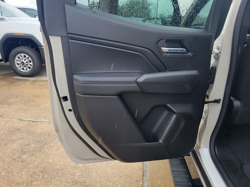New 2026 GMC Canyon Elevation w/ Convenience Package RWD image 27