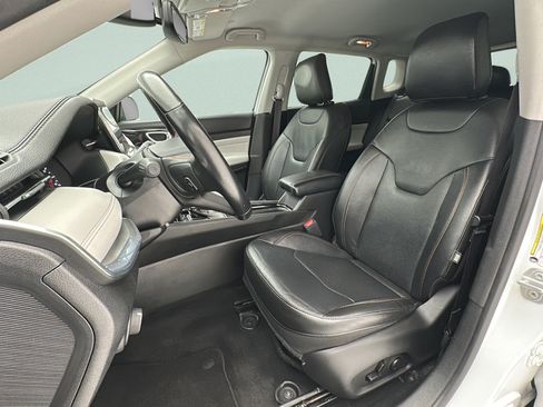 Used 2022 Jeep Compass Limited AWD/4WD image 14