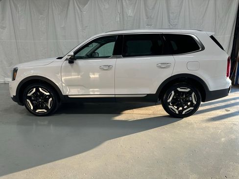 Used 2025 Kia Telluride S image 4