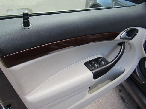 Used 2008 Saab 9-3 2.0T w/ Moonroof Package image 38