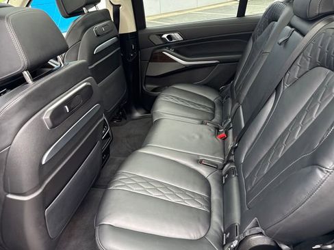 Used 2026 BMW X7 xDrive40i AWD/4WD image 24