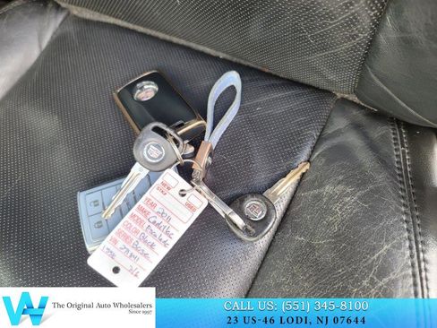 Used 2011 Cadillac Escalade AWD w/ Touring Package image 22