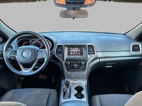 Certified 2021 Jeep Grand Cherokee Laredo AWD/4WD image 15