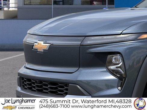 New 2026 Chevrolet Silverado EV LT AWD/4WD image 14