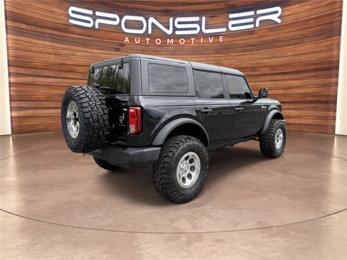 Used 2025 Ford Bronco 4-Door AWD/4WD image 7