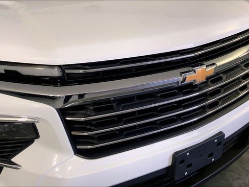 Used 2024 Chevrolet Traverse LT AWD/4WD image 28