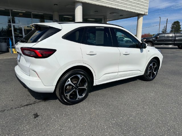 Used 2024 Ford Escape ST-Line Elite AWD/4WD image 2
