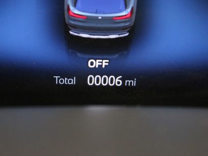 New 2026 BMW X5 xDrive40i w/ Climate Comfort Package