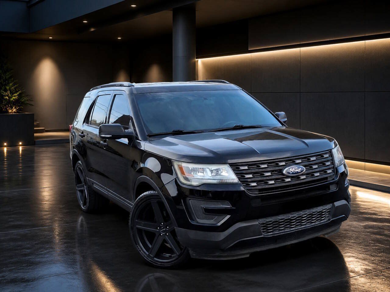 Used 2016 Ford Explorer FWD image 1