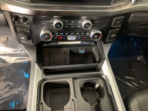 Used 2024 Ford F250 Lariat w/ Sport Appearance Package image 24