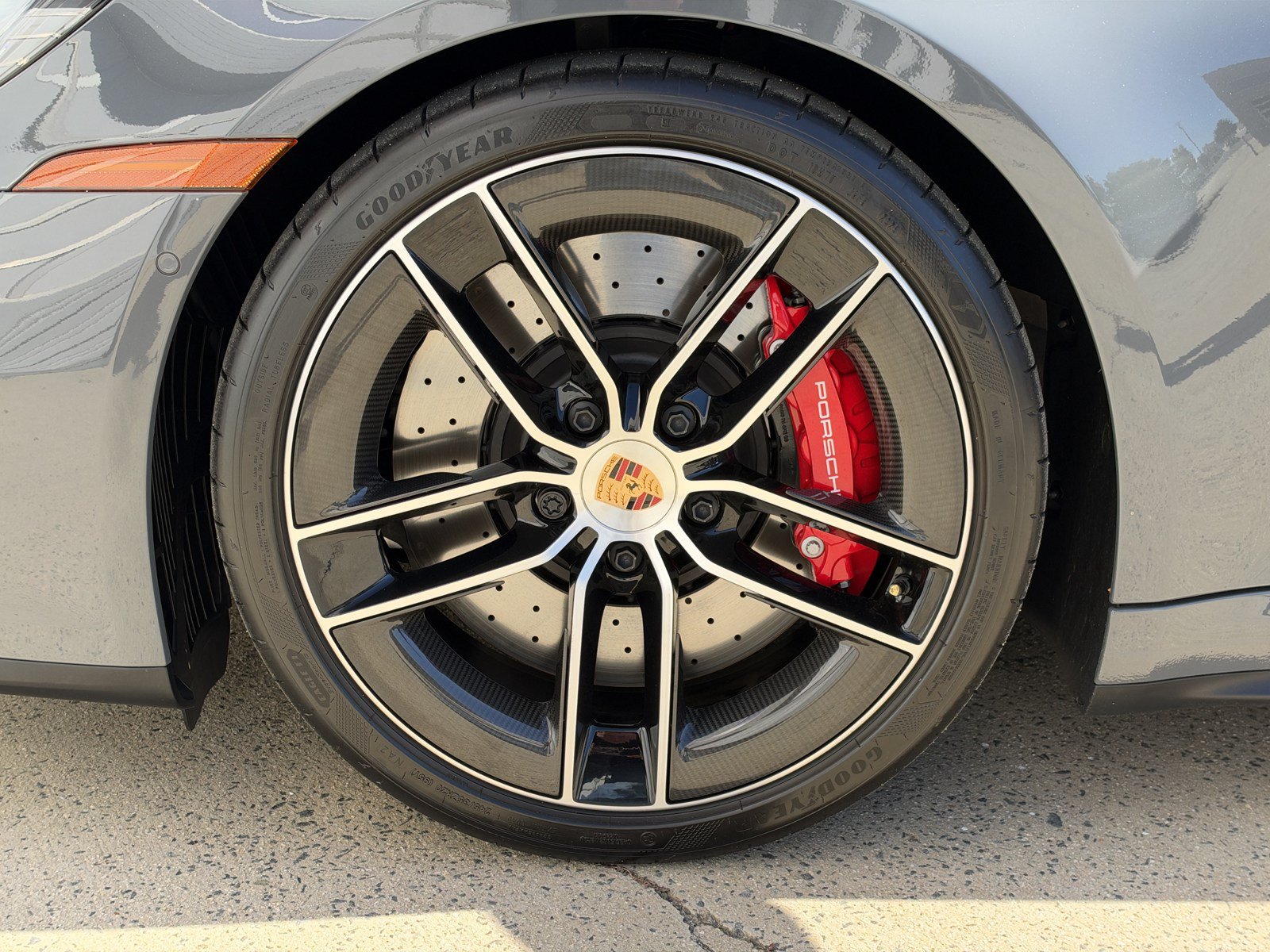 Used 2026 Porsche 911 Carrera 4 GTS AWD/4WD image 11