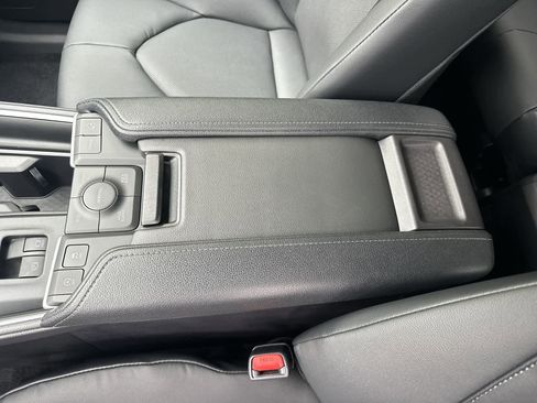 New 2026 Toyota Grand Highlander AWD image 36