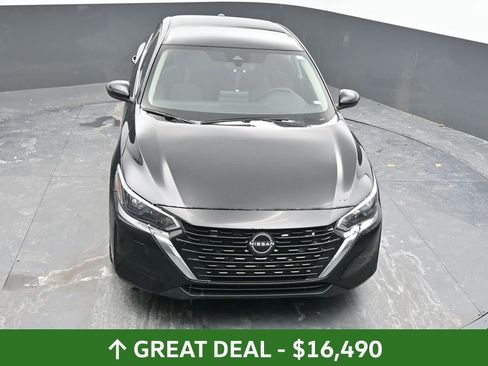 Used 2024 Nissan Sentra SV image 39