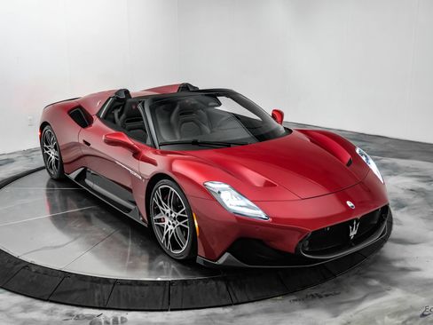 Used 2023 Maserati MC20 Spyder RWD image 34