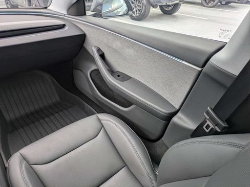Used 2025 Tesla Model 3 Long Range RWD image 16