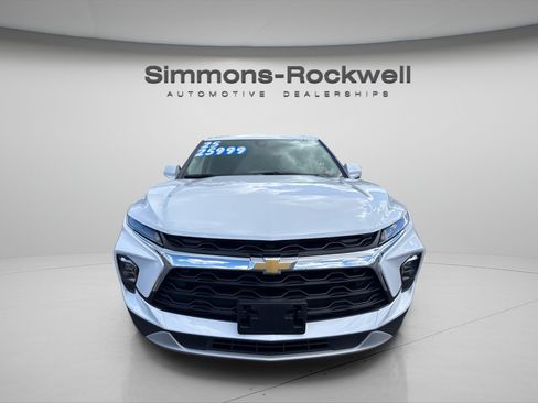Used 2025 Chevrolet Blazer LT AWD/4WD image 7