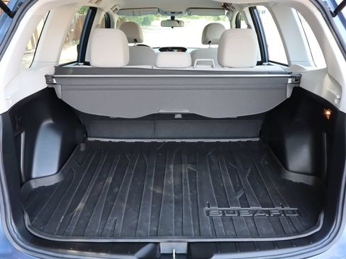 Used 2018 Subaru Forester 2.5i AWD/4WD image 19