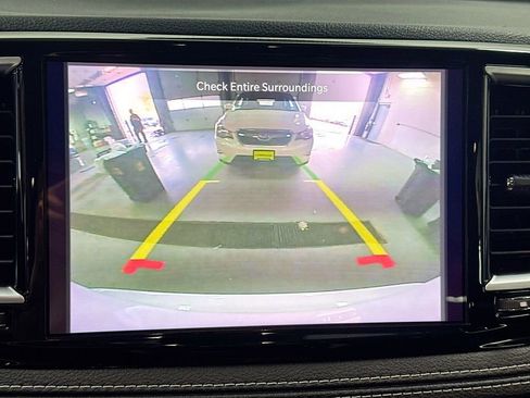 Used 2023 Chrysler Pacifica Limited image 12