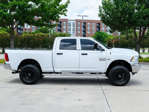 Used 2016 RAM 2500 Tradesman w/ Chrome Appearance Group AWD/4WD image 15