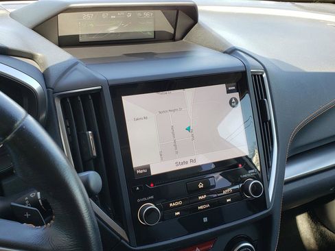 Used 2018 Subaru Crosstrek 2.0i Limited image 21