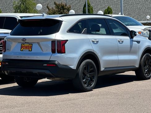 Used 2021 Kia Sorento S AWD/4WD image 4