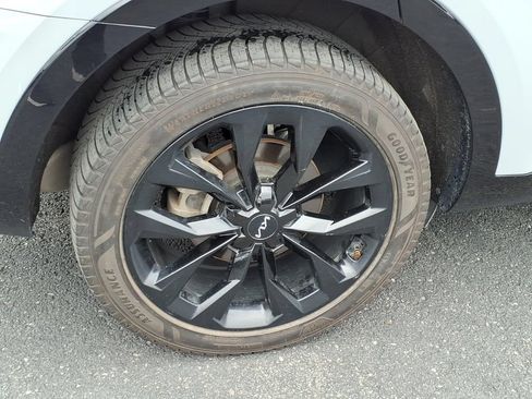 Certified 2023 Kia Sorento SX AWD/4WD image 9