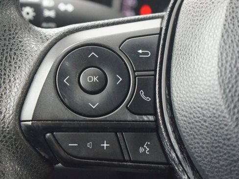 Used 2023 Toyota RAV4 XLE image 8