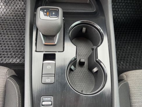 Certified 2022 Nissan Rogue SV image 27