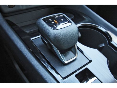 Certified 2025 Nissan Rogue SV image 26