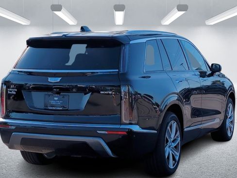 New 2026 Cadillac Vistiq Luxury image 5