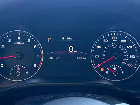 Used 2022 Kia Forte LXS FWD image 22