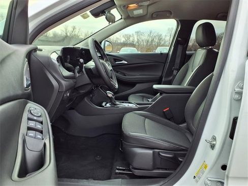 Used 2025 Buick Encore GX Preferred image 69