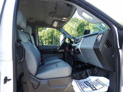 Used 2023 Ford F750 2WD Crew Cab Super Duty image 54