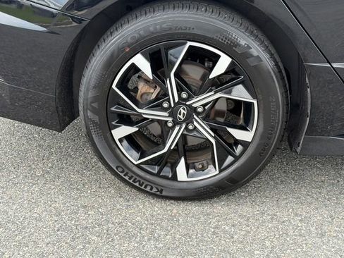 Used 2025 Hyundai Sonata SEL FWD image 17