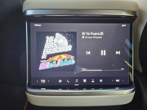 Used 2024 Tesla Model X AWD image 67