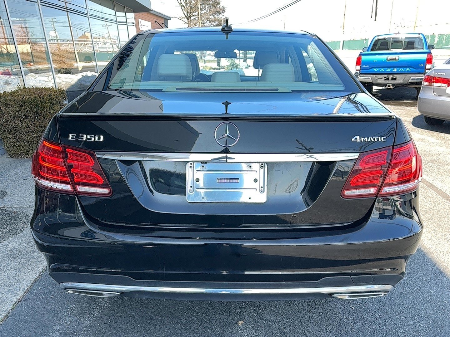 Used 2014 Mercedes-Benz E 350 4MATIC Sedan image 26