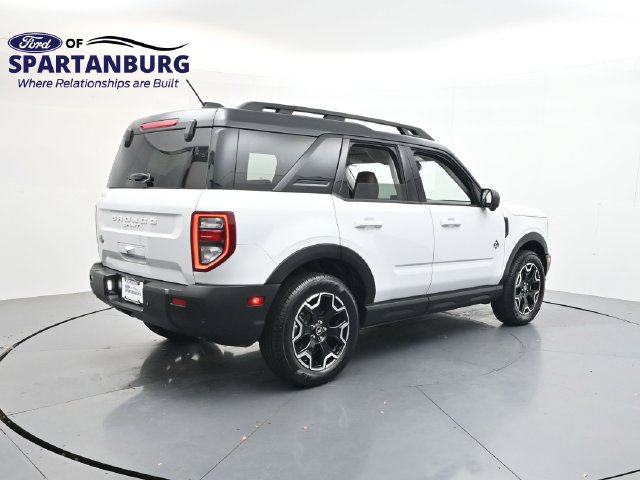 Used 2025 Ford Bronco Sport Outer Banks w/ Outer Banks Tech Package+ AWD/4WD image 7