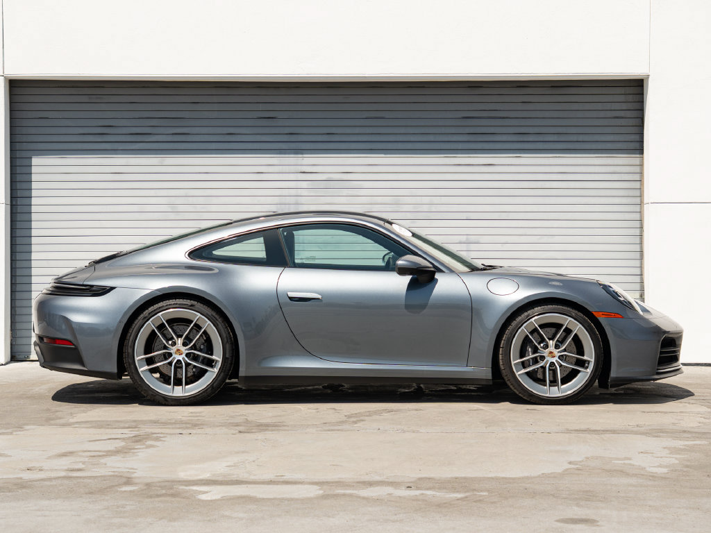 Certified 2025 Porsche 911 Carrera RWD image 27