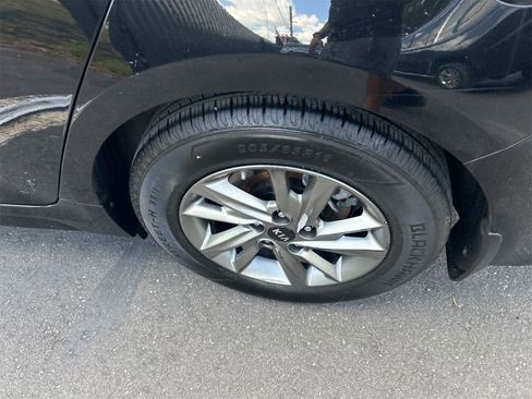 Used 2019 Kia Optima LX FWD image 6