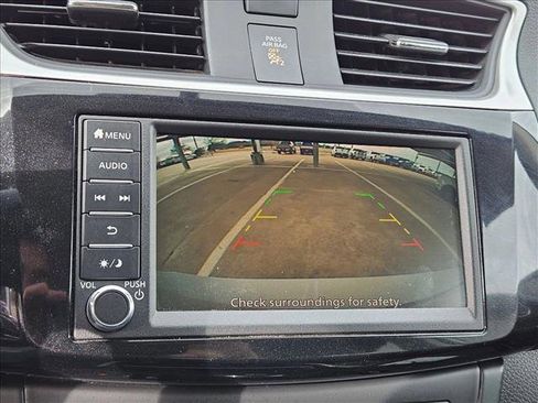 Used 2019 Nissan Sentra SV image 18