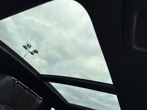 Used 2023 Hyundai Santa Fe Calligraphy image 5