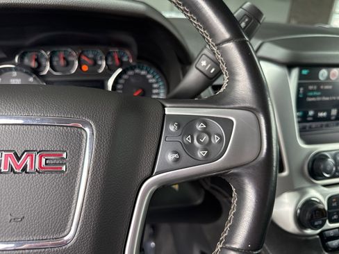 Used 2020 GMC Yukon XL SLE w/ SLE Value Package image 27