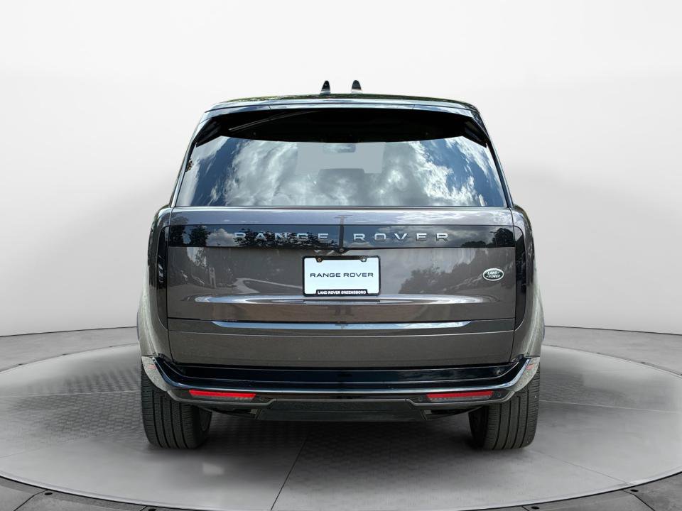 Certified 2022 Land Rover Range Rover Long Wheelbase First Edition AWD/4WD image 6