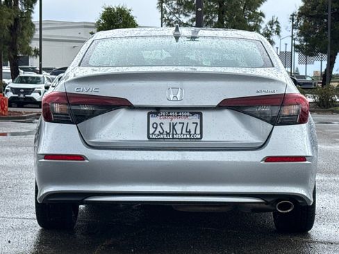 Used 2025 Honda Civic Sport image 7