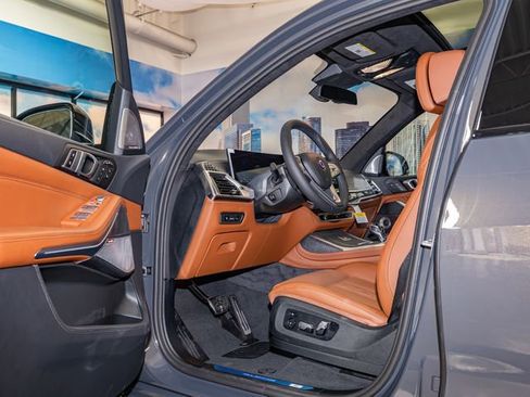 New 2026 BMW ALPINA XB7 AWD/4WD image 13