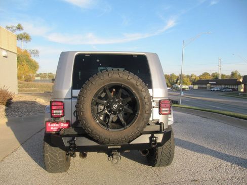 Used 2014 Jeep Wrangler Sport w/ Quick Order Package 24S AWD/4WD image 6