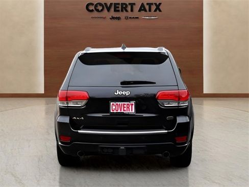 Used 2019 Jeep Grand Cherokee Overland image 4