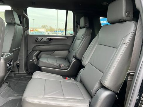 New 2026 Chevrolet Suburban LT w/ Comfort Package AWD/4WD image 5