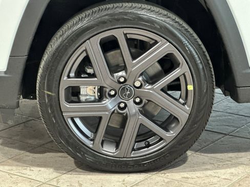 New 2026 Jeep Compass Limited image 26